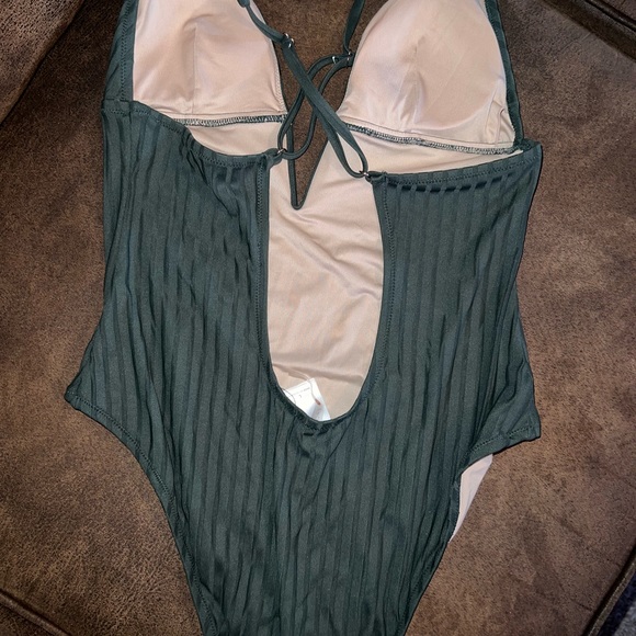 Shade & Shore Forrest green one peice bathing suit - Picture 2 of 3